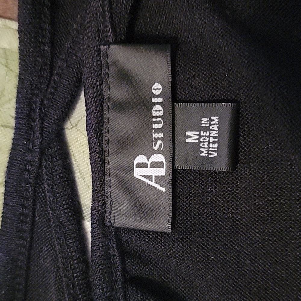 Open Back Top - Picture 4 of 7